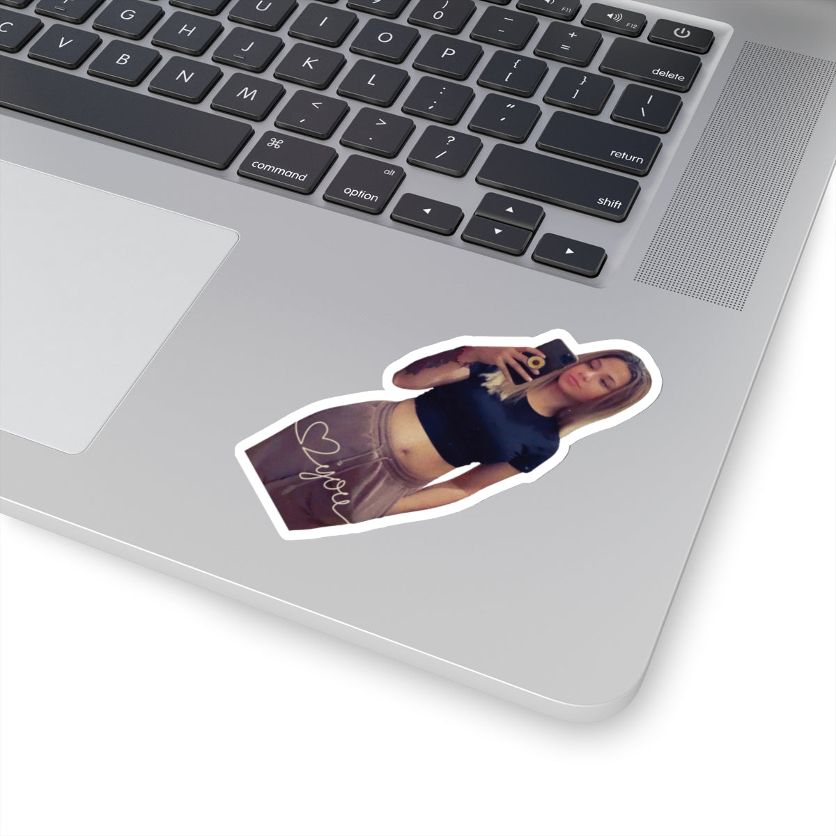 114-4457721-7209061_33-removebg-preview