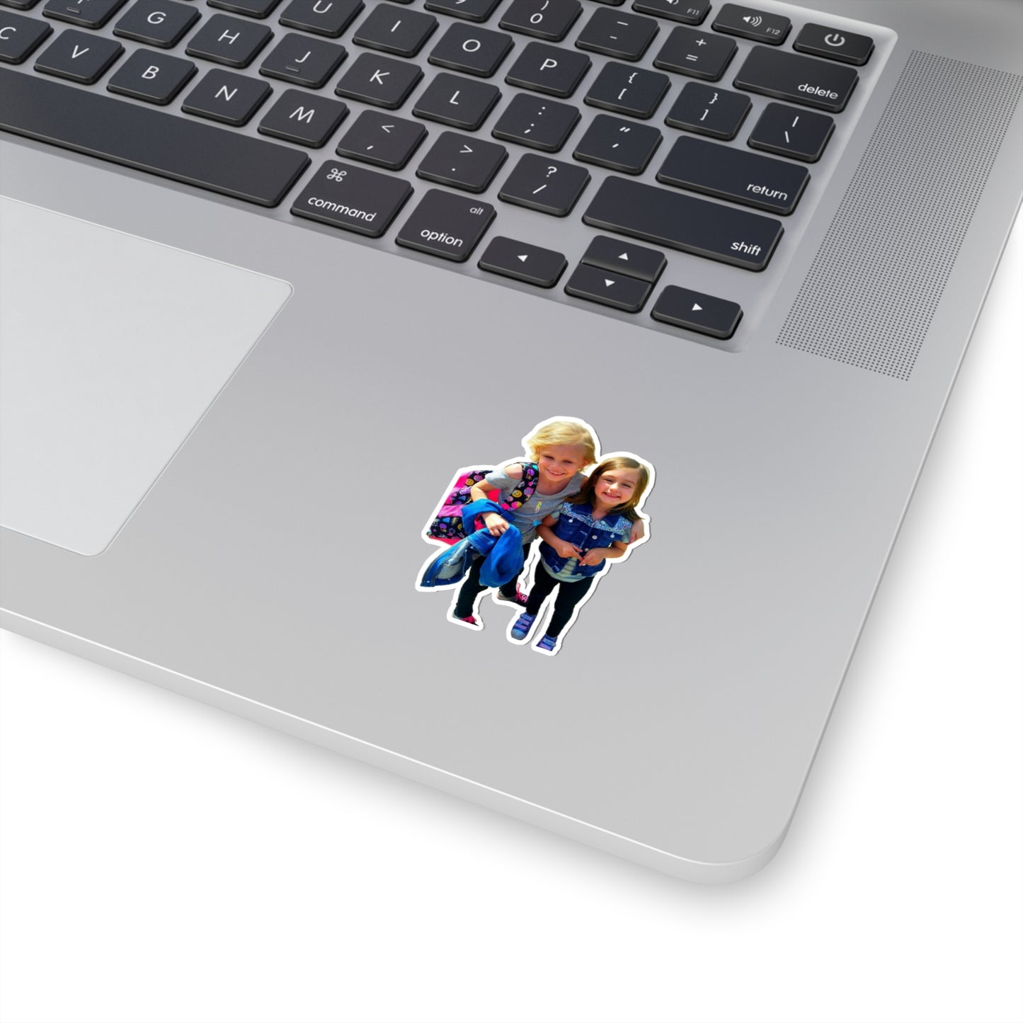 114-2369002-8362656_22_2-removebg-preview