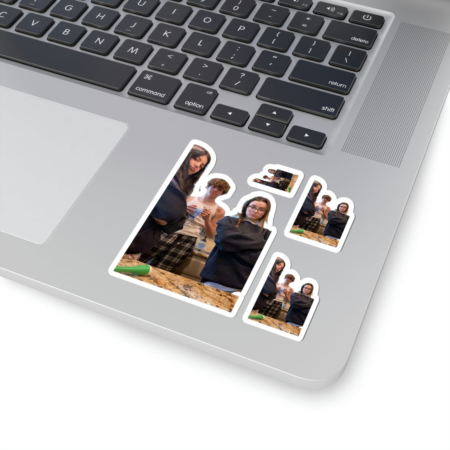 113-1912131-5867432_33_566-removebg-preview