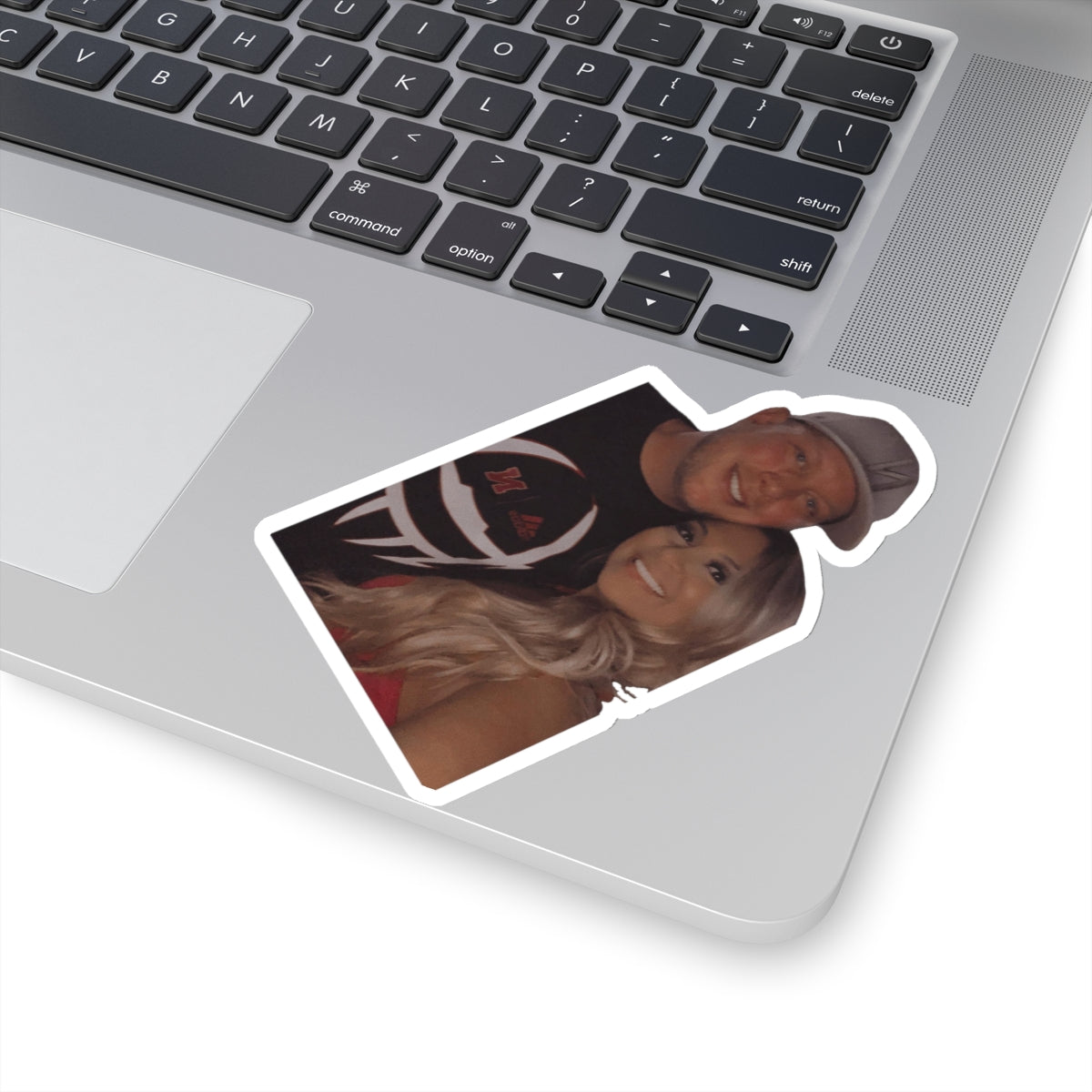 114-2752473-0825829_44-removebg-preview