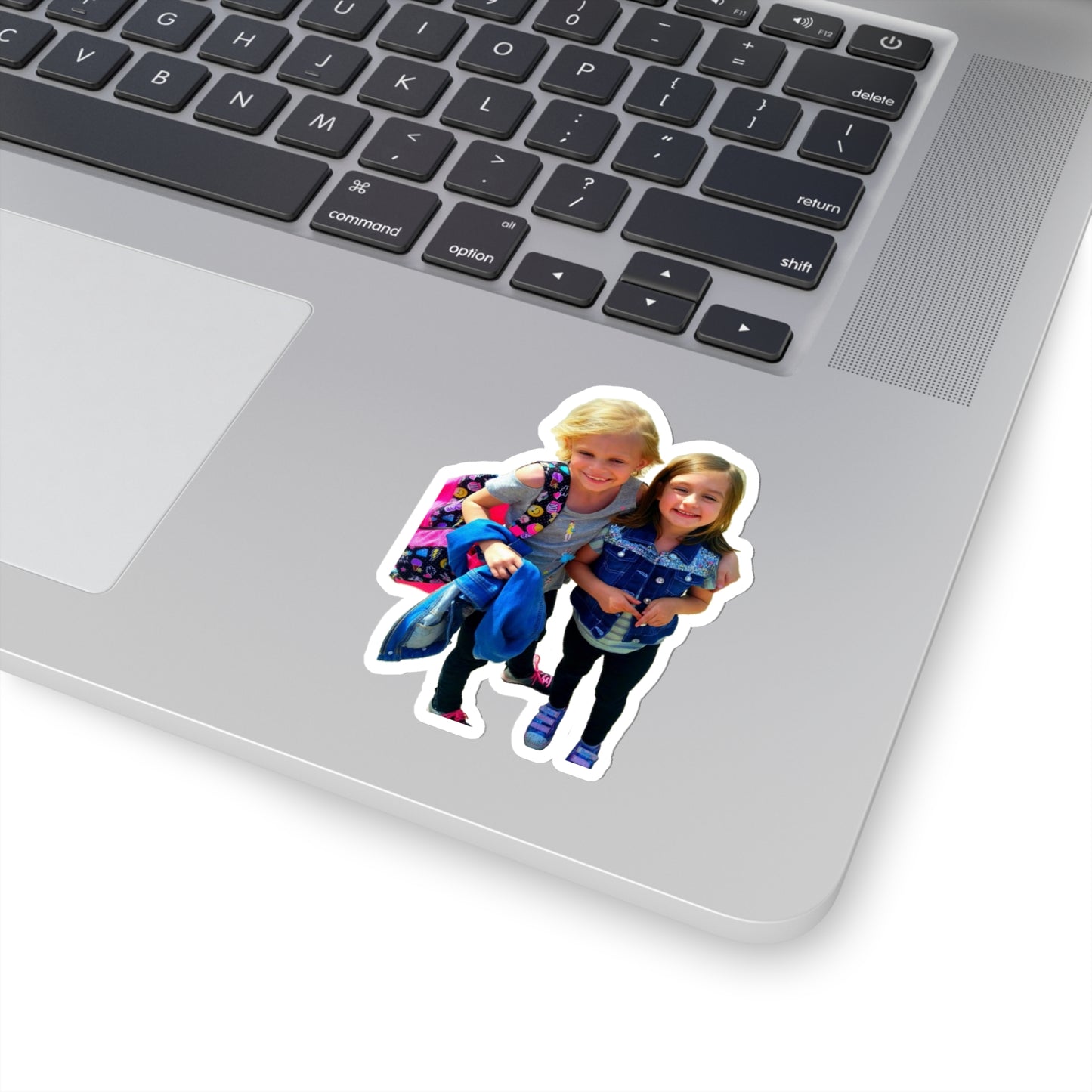 114-2369002-8362656_22_2-removebg-preview