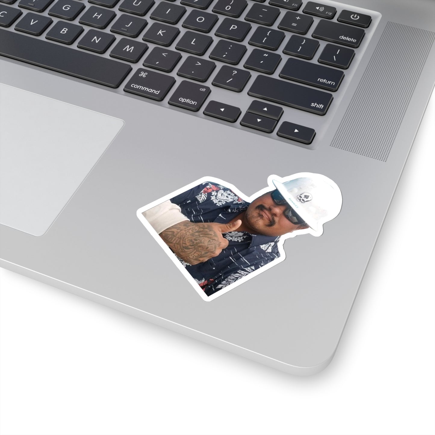 111-9984617-0529059_22-removebg-preview