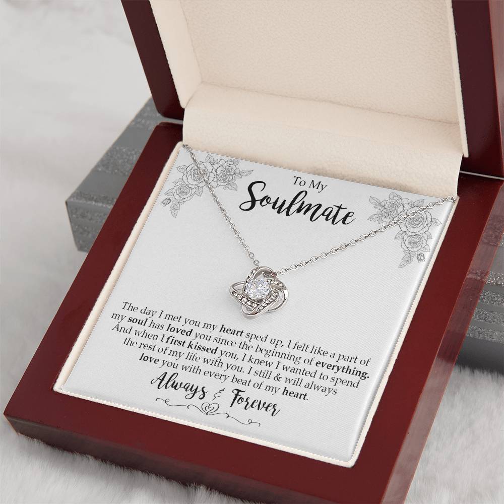 to my soulmate the day Knot Necklace Template Silver coanh Main up AMZVippppp