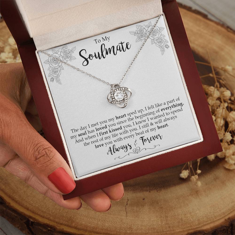 to my soulmate the day Knot Necklace Template Silver coanh Main up AMZVippppp