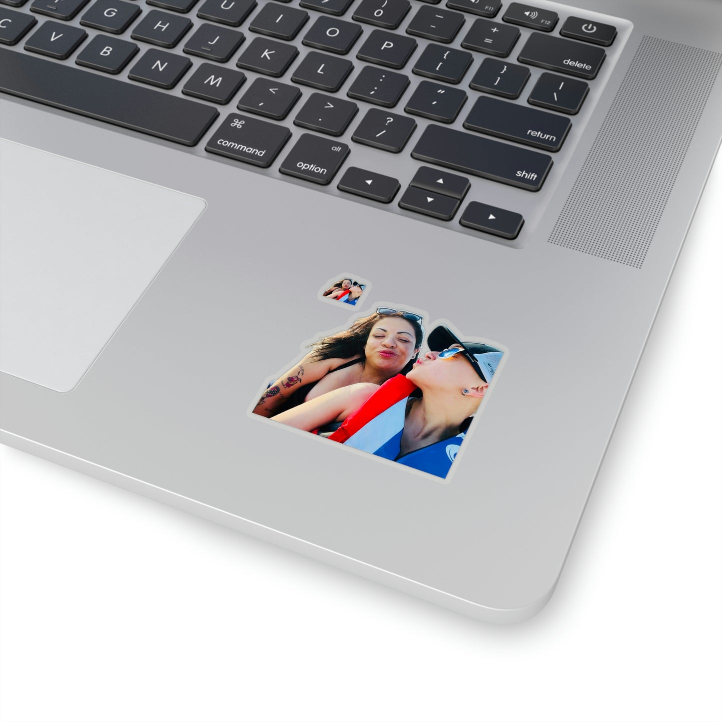 114-0132977-7889812_22_3-removebg-preview