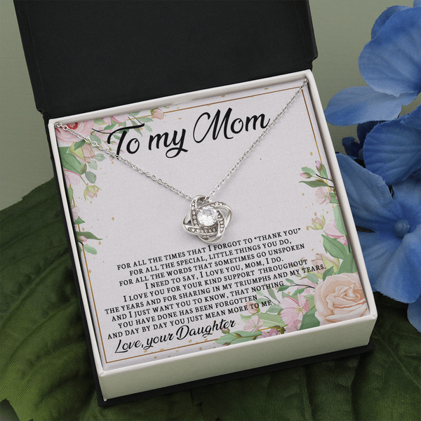 Special gifts for Mom Necklace for Mothers Day Gift Love Double Heart Connected Chain Light Luxury Mother Daughter Necklace Gifts Mother Daughter Couple Love Heart Empty Connection Necklaces Linked Interlocking on Mother's Day