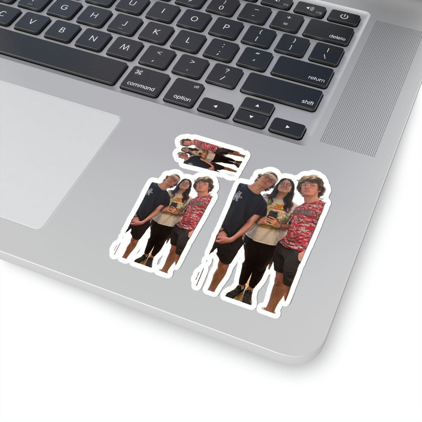 113-1912131-5867432_33-removebg-preview